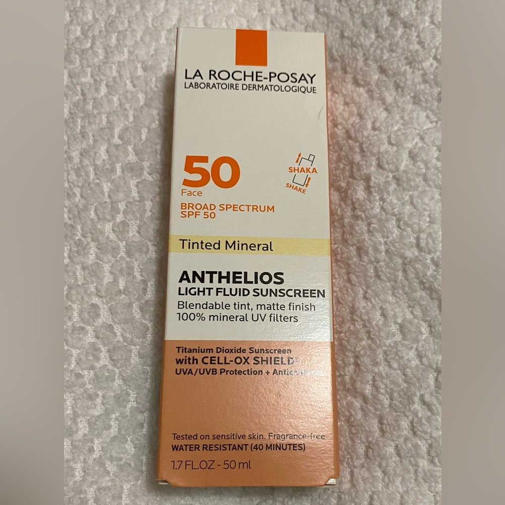 La Roche-Posay ANTHELIOS MINERAL TINTED SUNSCREEN FOR FACE SPF 50